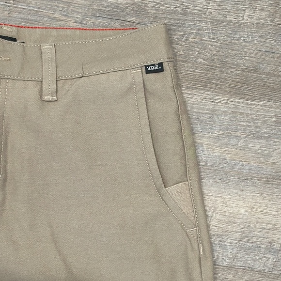 Men’s Vans Authentic chino. Size 30. - Picture 4 of 6